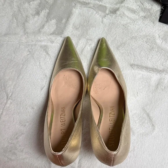 Stuart Weitzman Metallic Gold Heels - Picture 2 of 2